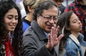 Kolombiya’da bir ilk! Solcu aday Petro Cumhurbaşkanı seçildi