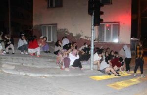 Balıkesir’de deprem: Vatandaşlar geceyi sokakta geçirdi