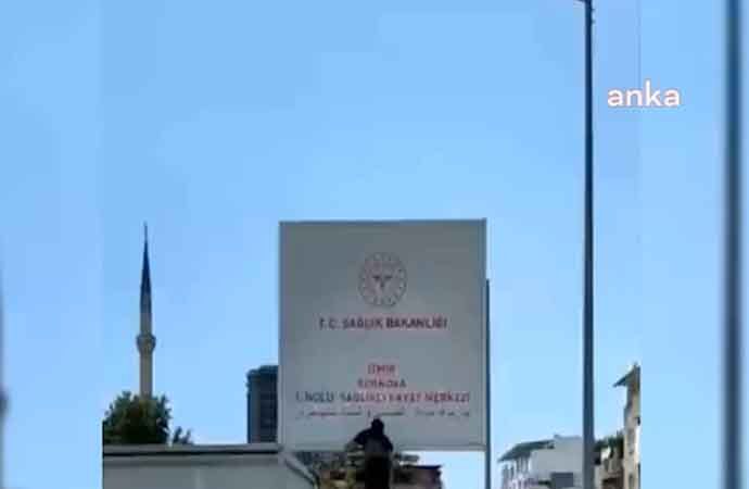 İzmir’de sağlık merkezine Arapça tabela protestosu