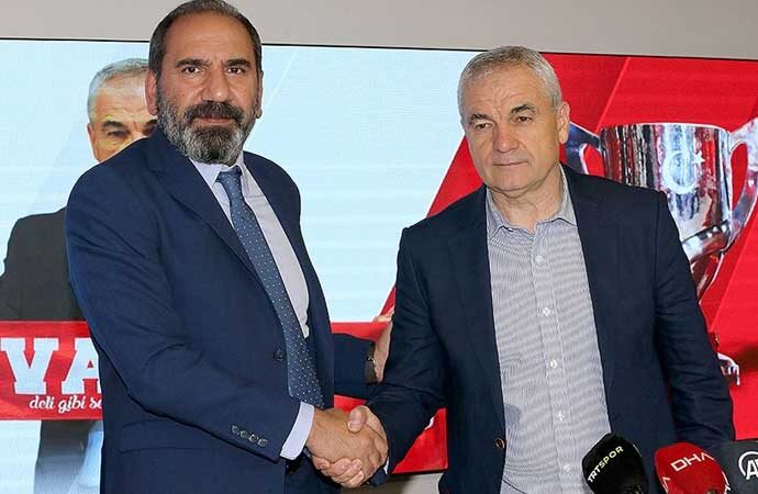 Sivasspor Rıza Çalımbay ile sözleşme imzaladı
