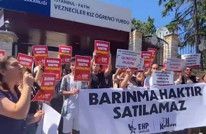 Öğrenciler KYK protestosu: Bu yurtlarda Cengiz Holding’in evlatları mı kalıyor?