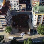 Üsküdar’da istinat duvarı çöktü! Üç bina tahliye edildi