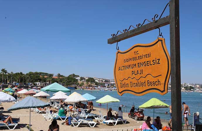 Didim’in engelsiz plajı bu yıl da hizmete açıldı