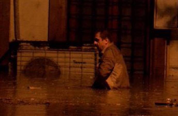 İstanbul’da sel felaketi! Esenyurt’ta evleri su bastı