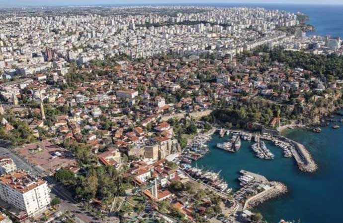 Antalya yabancıların eline geçiyor! 46 bin konut satıldı