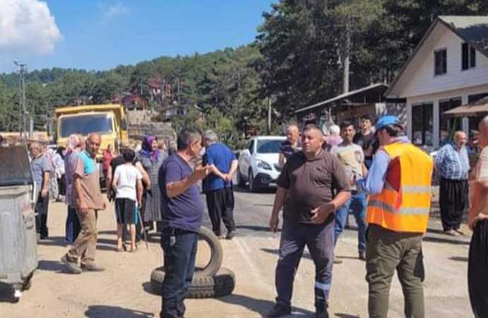 MHP’nin kalesinde vatandaşlar isyan etti yolu kapadı