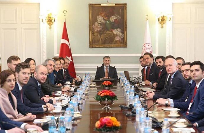 Nebati’nin ‘çok olumlu’ dediği Londra toplantıları sonrası Türkiye’den 10 milyar dolar uçmuş