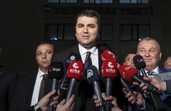 AKP’li 6 vekil istifa mı ediyor? Demokrat Parti’den açıklama