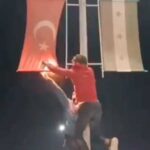 Çavuşoğlu’nun açıklamasının ardından Suriye’de Türk bayrağı yakıldı!