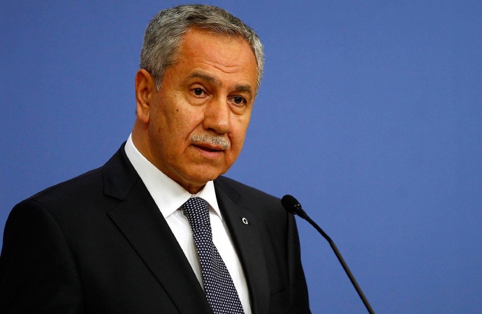 ‘Kral çıplak’ diyen Bülent Arınç, AKP için oy istedi
