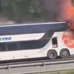 Yolcu otobüsü alev aldı! 74 kişi ölümden döndü
