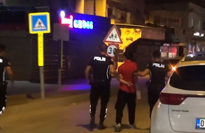 Adana’da polislere silahlı saldırı