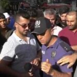 Polis sokak röportajına müdahale etti, muhabirleri gözaltına aldı