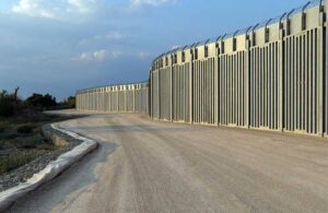 Yunanistan çelik bariyeri Türkiye sınırının tamamına uzatacak