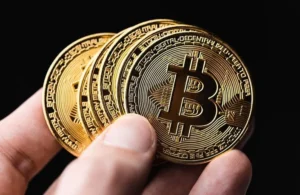 Bitcoin dibi gördü mü?
