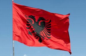 Arnavutluk’ta depremler için 1 günlük yas!