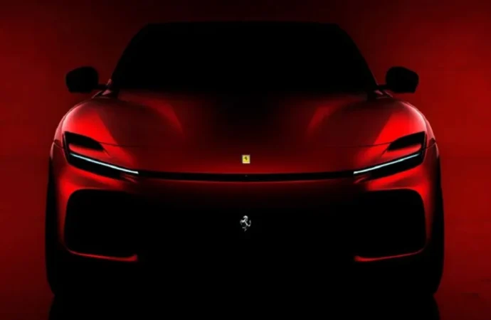 Ferrari Purosangue SUV görücüye çıkıyor
