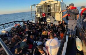 84 kaçak göçmen özel teknede yakalandı
