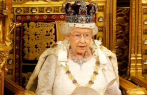 Kraliçe 2. Elizabeth’in cenazesine gelecek liderlerin tarifeli uçuşla gelmesi talep edildi