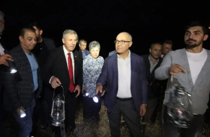 Gelecek Partisi gaz lambasıyla TOKİ konutlarını aradı