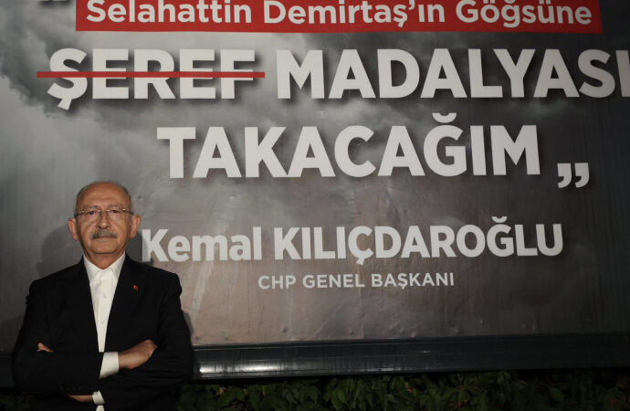 Kılıçdaroğlu’ndan afiş tepkisi: Bay Kemal’in ziyaretini provoke etmek için bunlarla donatmışlar