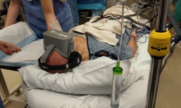 Hastalar VR teknolojisi sayesinde daha az anesteziye ihtiyaç duyuyor!