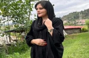 İran’da başörtü takmayı reddeden kadın ölü bulundu