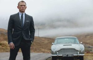 James Bond’un otomobili rekor fiyata satıldı