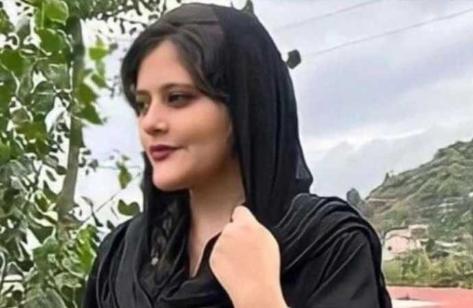 İran devlet televizyonu hacklendi: Hamaney’in konuşması kesilerek öldürülen kadınlar verildi