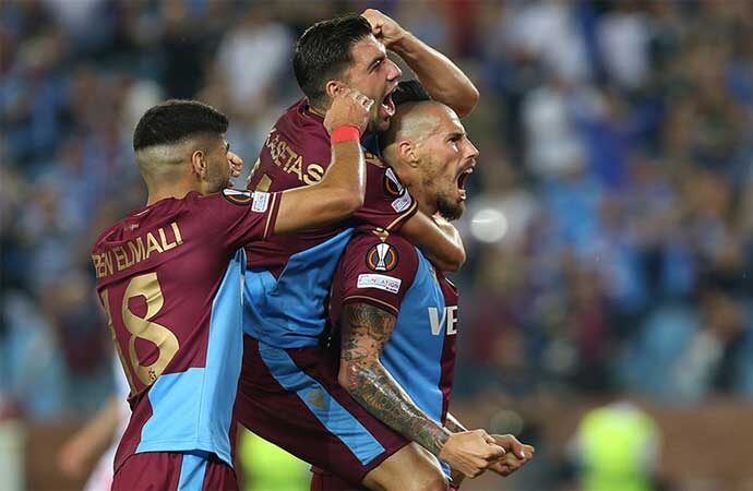 Trabzonspor, Avrupa gruplarındaki ilk galibiyetini aldı