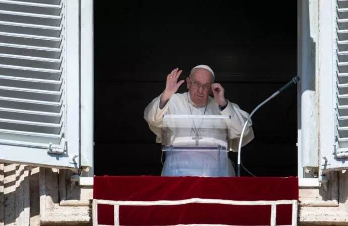 Papa Francesco Putin’e ‘yalvardı’