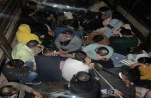 Kamyonet kasasında 43 kaçak göçmen yakalandı