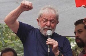 Brezilya’da Bolsonaro kaybetti solcu lider Lula kazandı