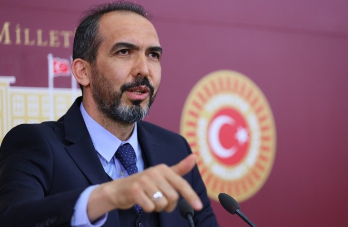 Skandal son gün ortaya çıktı! AKP sansür yasasını ABD ile görüşmüş