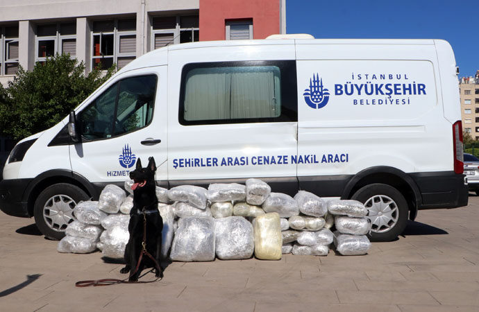 Cenaze nakil aracında uyuşturucu taşıdıkları için tutuklanan şoförlerin ifadesi ortaya çıktı