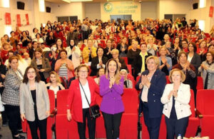 Haberleri olmadan AKP’ye üye yapılan 200 kadın CHP’ye katıldı