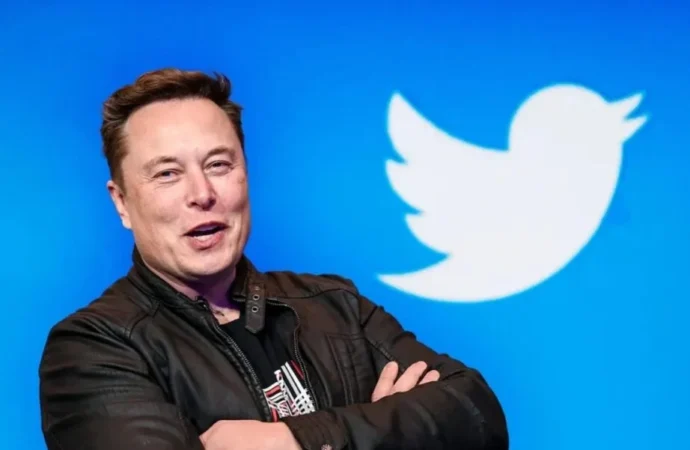Elon Musk Twitter’a patron arıyor!
