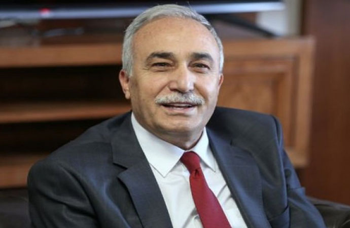 Ahmet Eşref Fakıbaba AKP’den ve vekillikten zehir zemberek açıklamayla istifa etti!