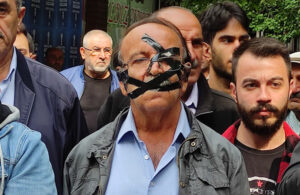 Tunceli’de ‘Sansür Yasası’ protestosu! Ağzını ve yüzünü bantladı