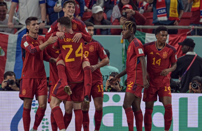 İspanya, Kosta Rika’ya gol oldu yağdı