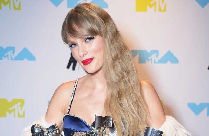 Taylor Swift rekor kırdı! İlk 10’a 10 şarkı