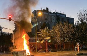 İran’da 378 protestocu hayatını kaybetti