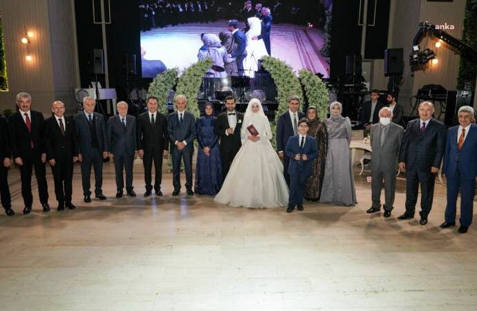 AKP’liler ile DEVA Partilileri bir araya getiren düğün