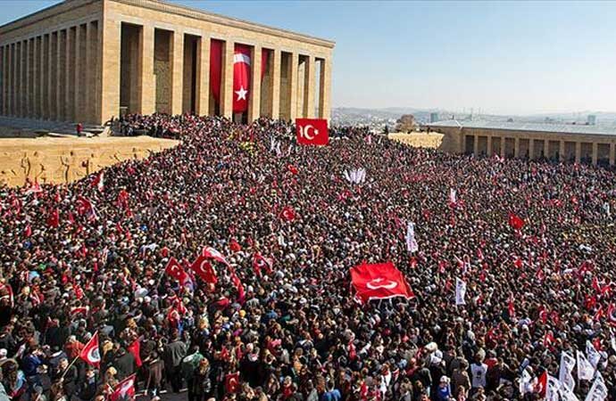 2022’de 2.9 milyon kişi Atatürk’ün huzuruna çıktı