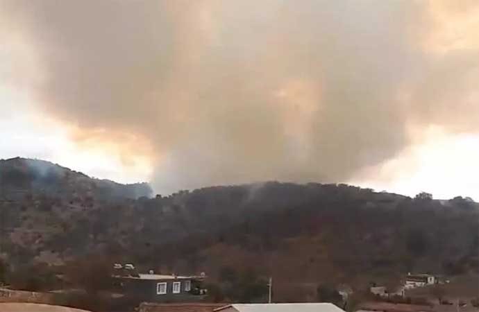İzmir’de çifte orman yangını