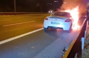 Otomobil alev alev yanmaya başladı, sürücü kendini dışarı atarak kurtuldu