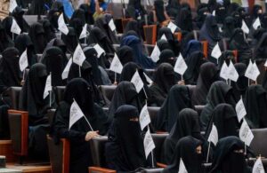 Kadın öğrencilere eğitimi yasaklayan Taliban: Afgan onuruna ters