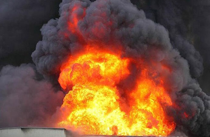 İran’da boya fabrikasında patlama! 65 yaralı