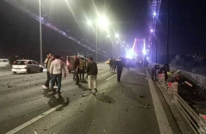 Fatih Sultan Mehmet Köprüsü’nde zincirleme kaza!