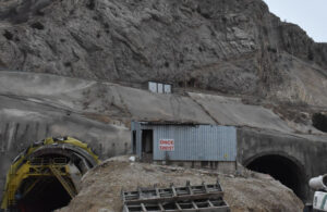 Kop Tüneli inşaatında göçük! 5 işçi yaralandı